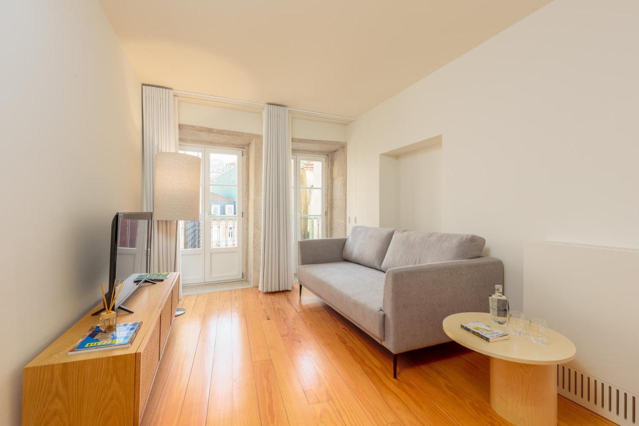 One-Bedroom Apartment with Balcony - Second Floor,1589693242:JPEG