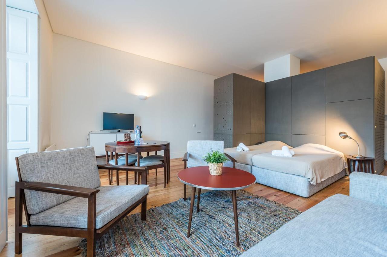 Apartamento com Varanda