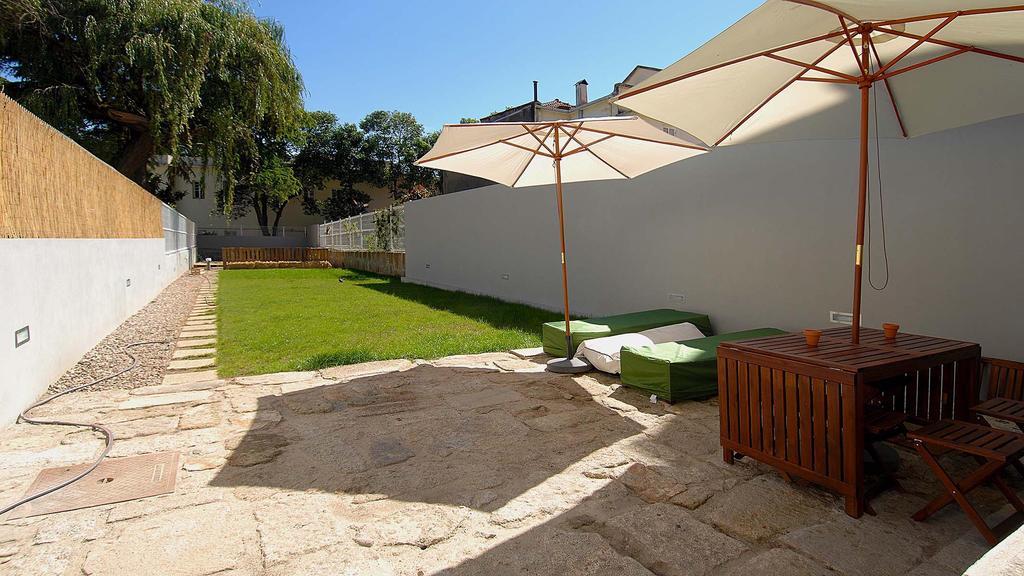 Family Room with Garden View
