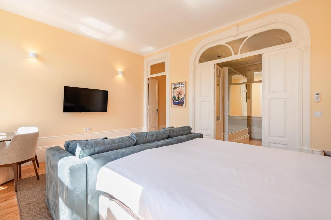 Studio Apartment with Balcony - House 82