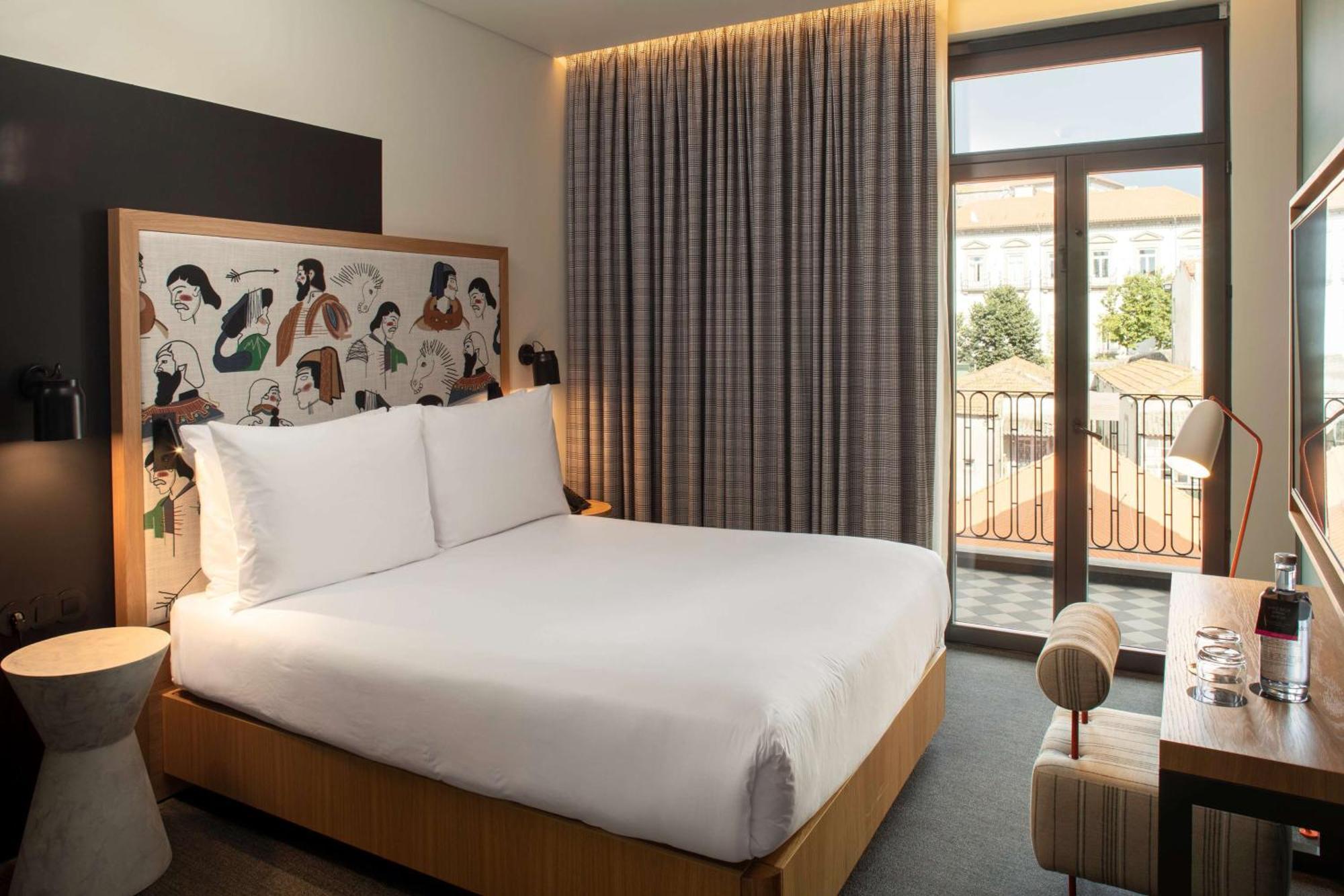 Superior Zimmer mit Queensize-Bett und Stadtblick