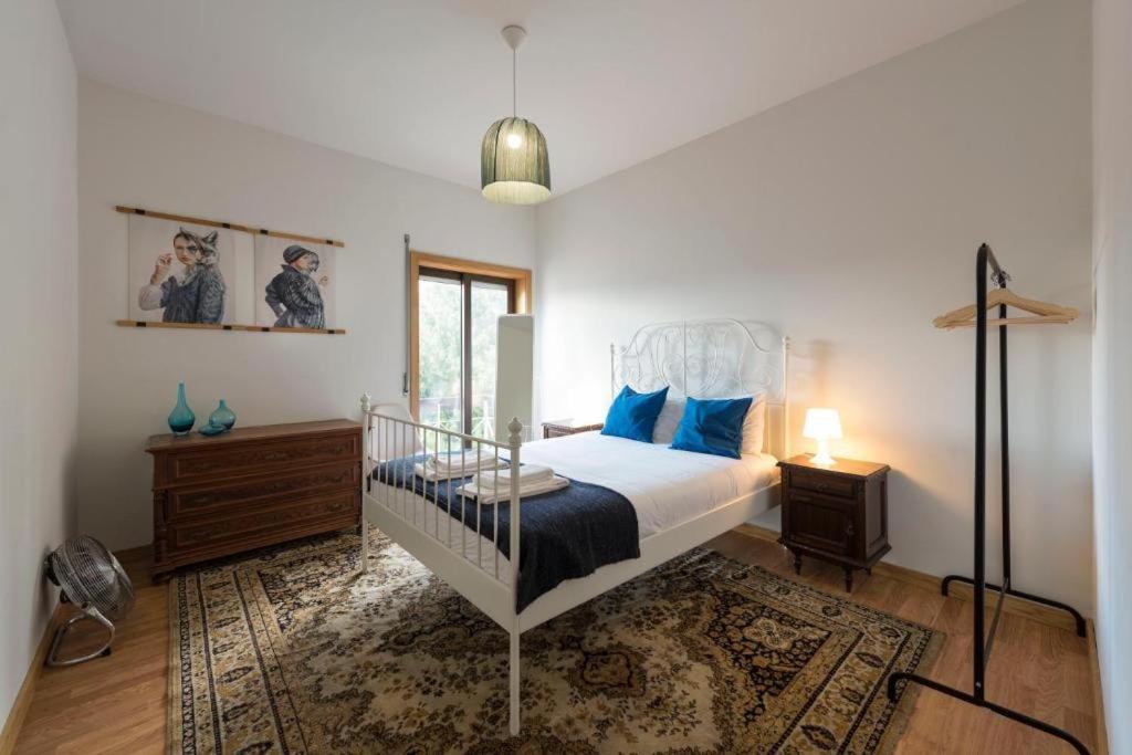 Apartment mit Balkon