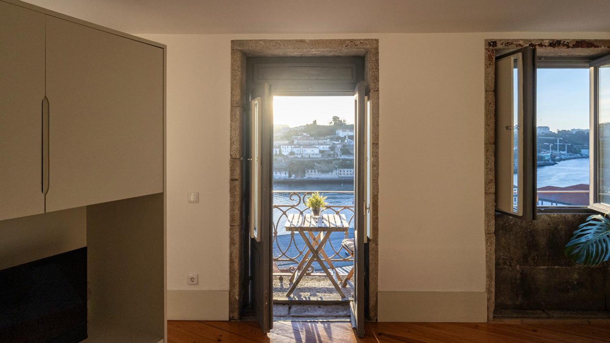 Ferienwohnung mit Balkon (4. Etage)