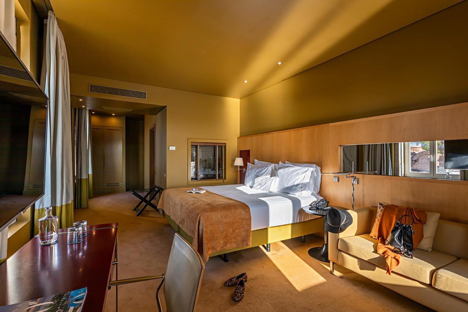 Grand View Room with Extra Bed