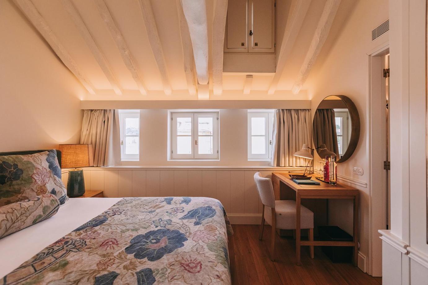 Deluxe Double Room with City View