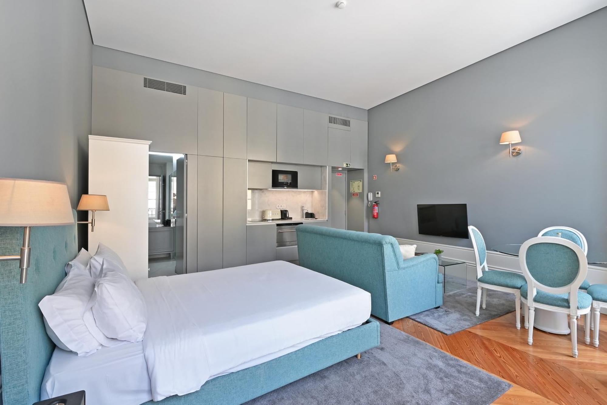 Studio with Sofa Bed