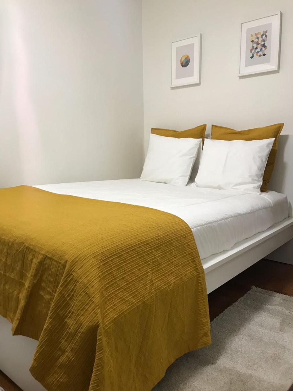 Quarto Deluxe (2 Adultos + 1 Criança)