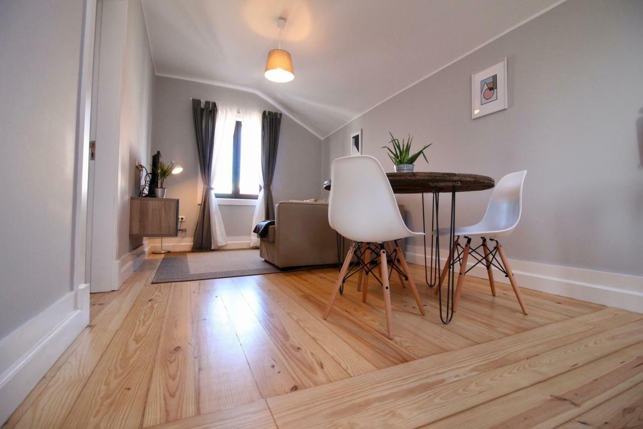Two-Bedroom Apartment,1124813928:JPEG
