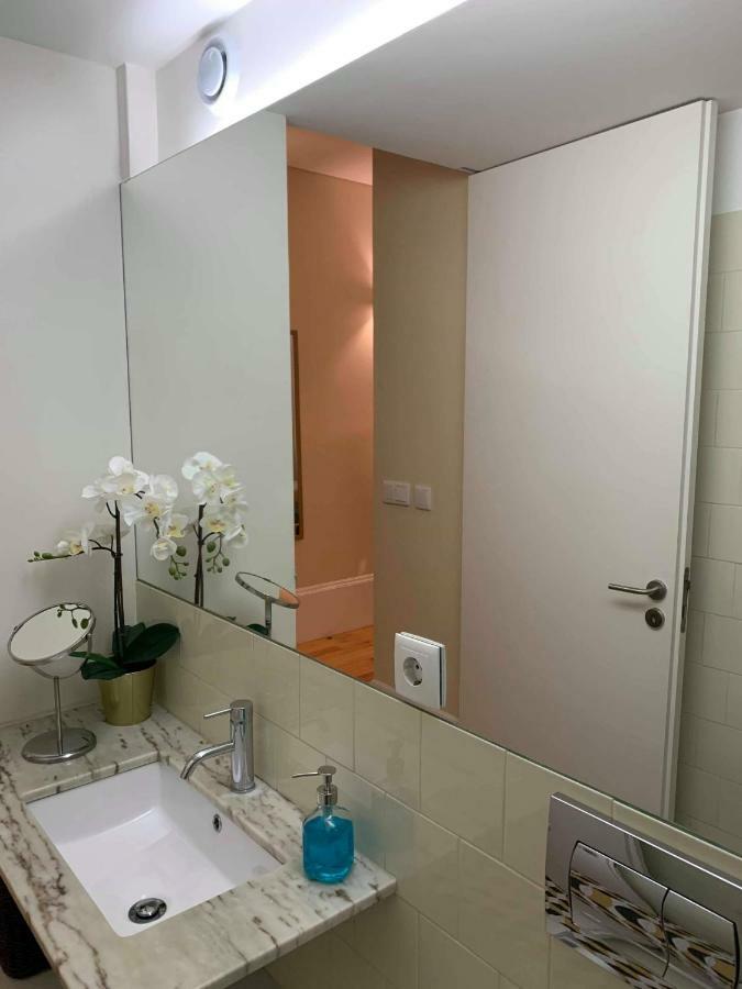 Apartamento com Varanda