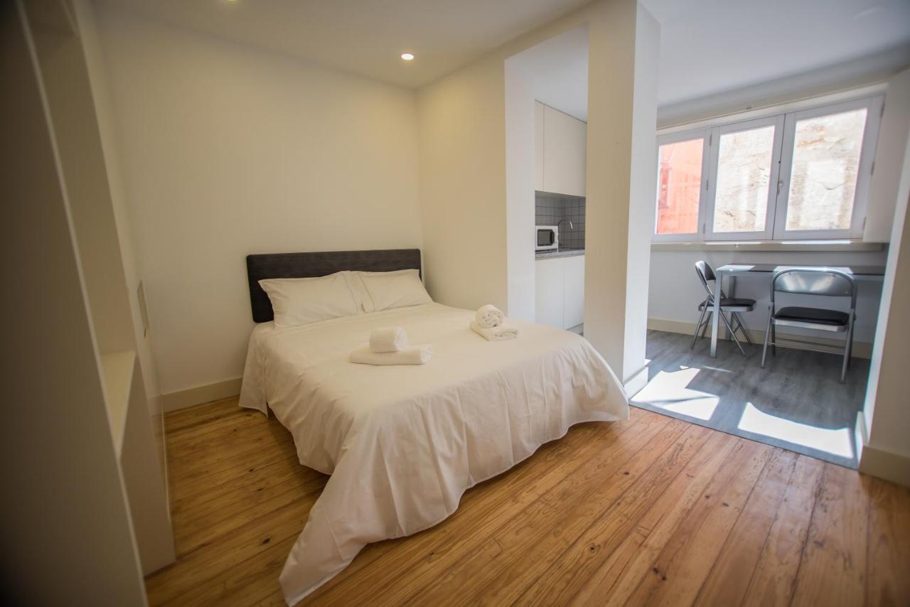 One-Bedroom Apartment,934985689:JPEG