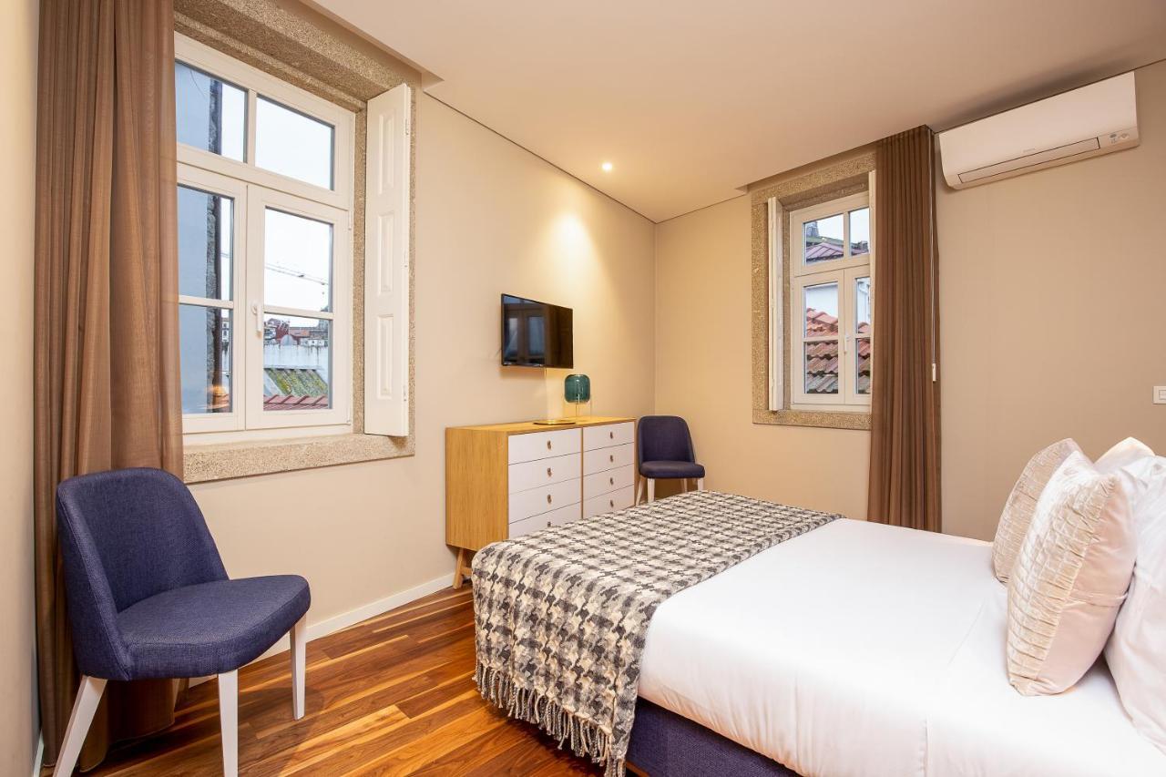 Apartamento Duplex de 2 Quartos com Varanda e Terraço