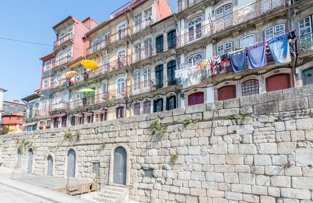 Oporto Street Fonte Taurina - Riverfront Suites (Adults Only)-1