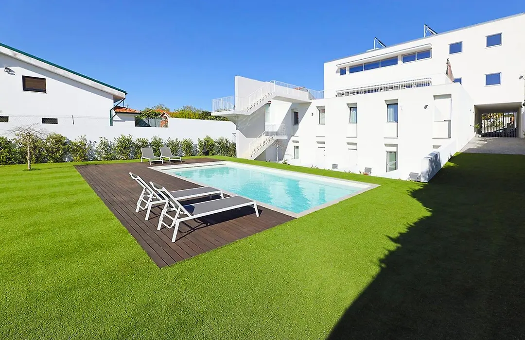 Uporto House Residence-1