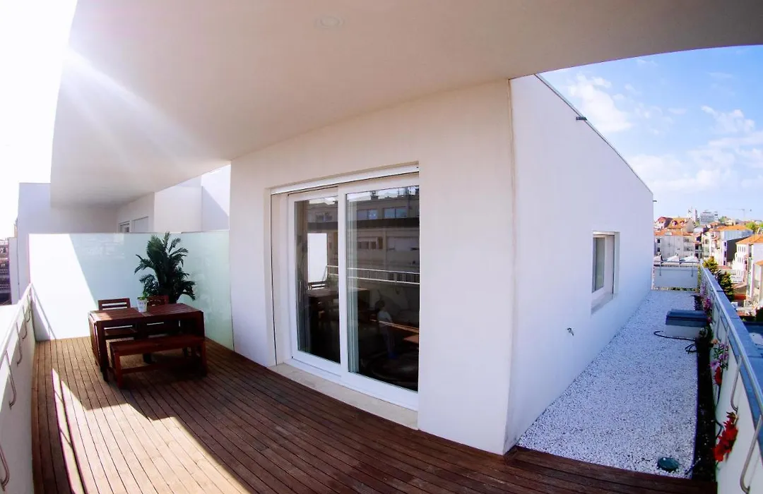 Unique Penthouse Porto Near Livaria Lello - 40M2 Terrace And Free Parking-1