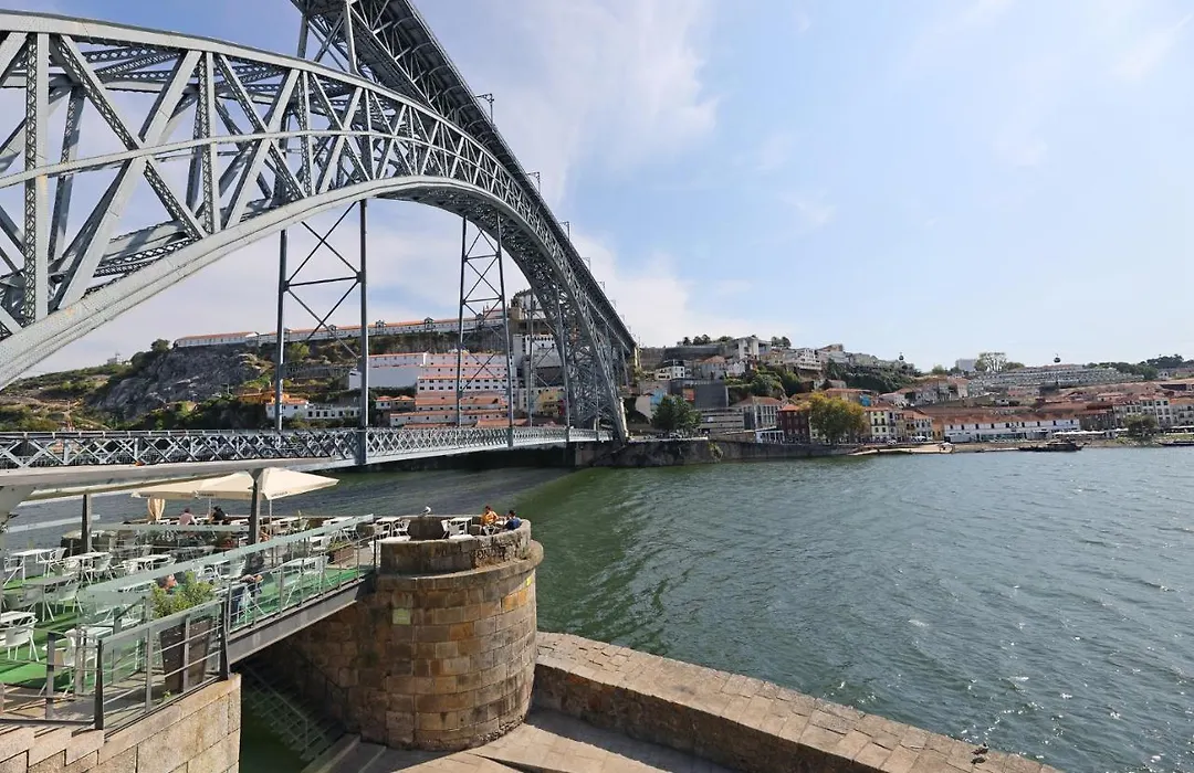 FLH Porto Balcony Apartment-1