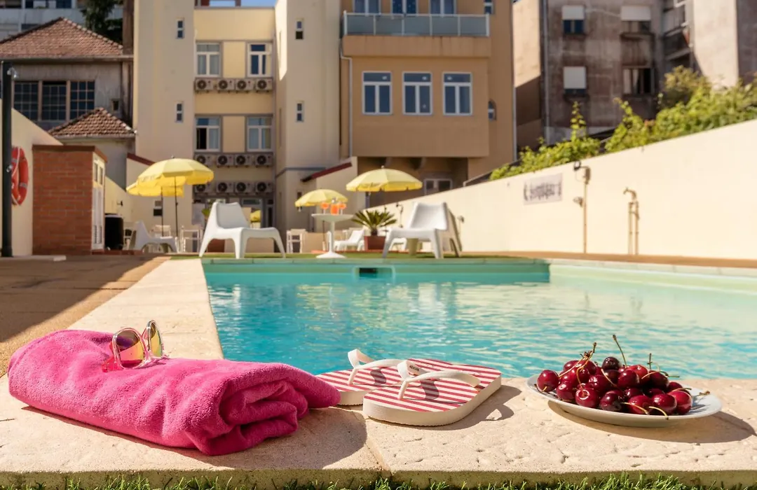 733 Costa Cabral Metro Residence-1