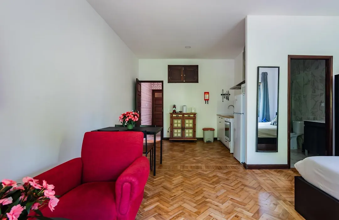 Riverside City Centre Apartments-1
