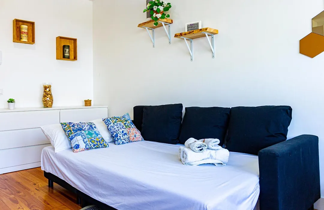 Guest H4U - Porto Batalha City Center-1