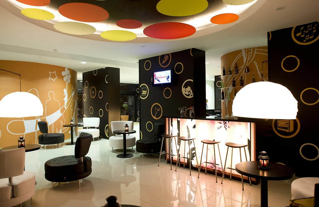 Star Inn Porto-1