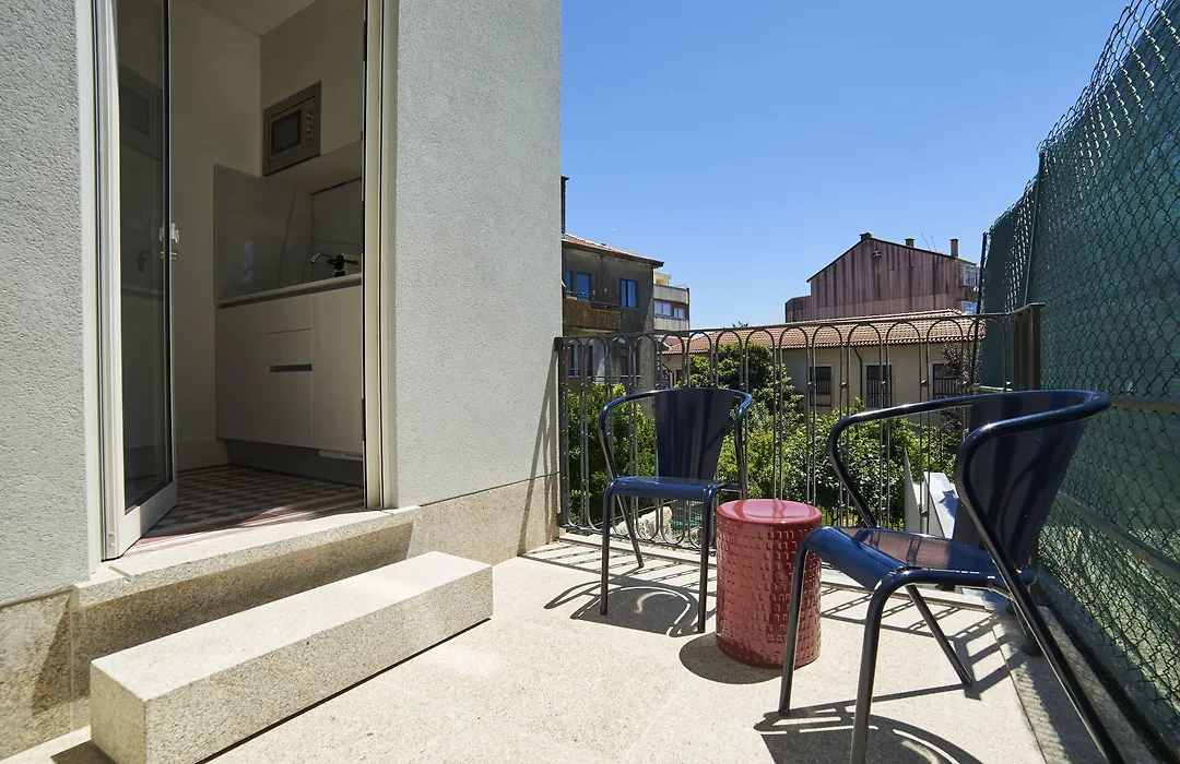 Pause Apartments-1