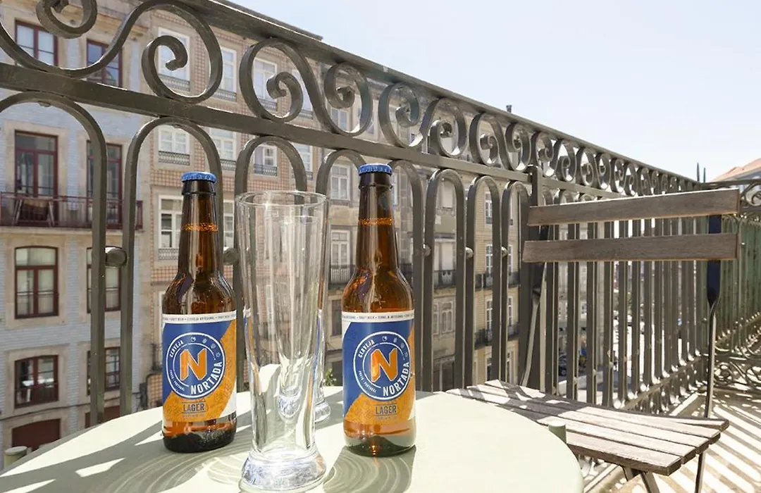 Charming Balcony Apartment In Historic Ribeira - Inside Porto Apartments "Mouzinho"-1