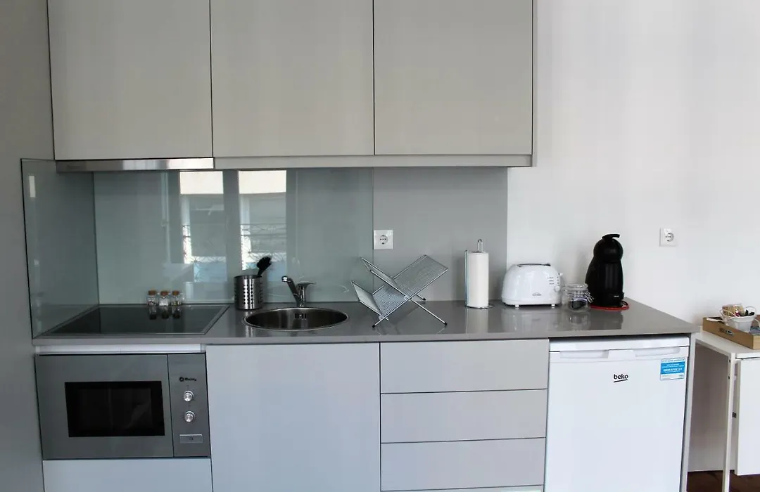 Bonjardim Flats - T1 Com Varanda-1