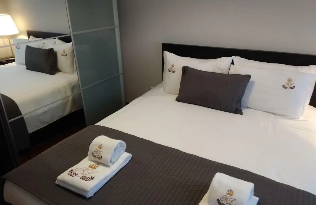 Ml Apartments Almirante-1