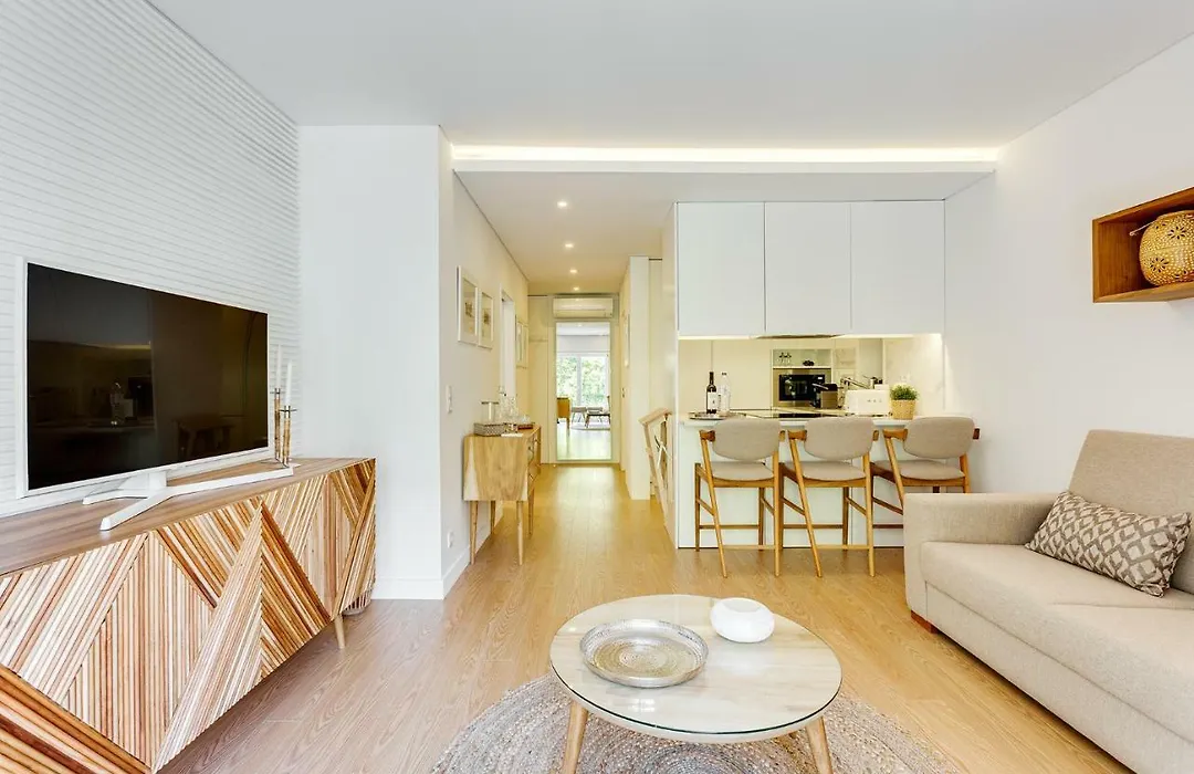 Wood Premium Downtown Apartment By Da'Home-1