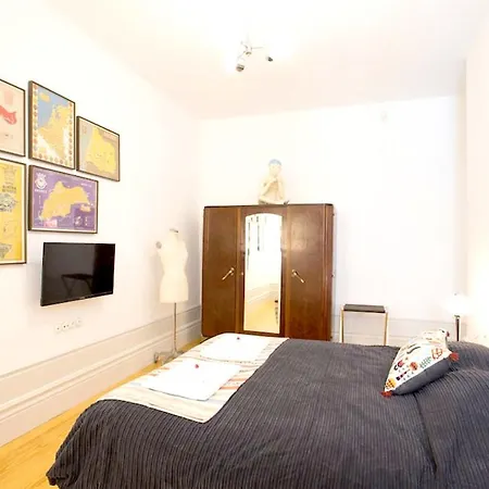 3 Bedrooms House With Enclosed Garden And Wifi At Porto 4 Km Away From The Beach-2