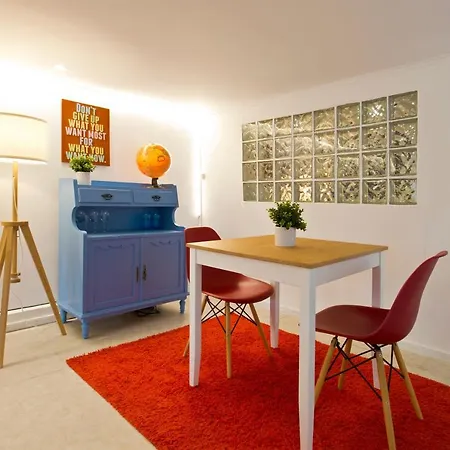 Oporto Blue Trindade - Magical Citycenter Apartment-3