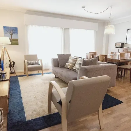 Degoes Downtown Flat-2