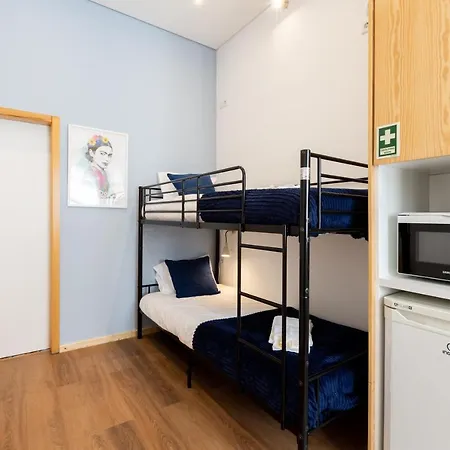 733 Costa Cabral Metro Residence-3