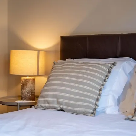 Firmeza388 Charming Flats - Comfort & Privacy With 2 Bedrooms-3