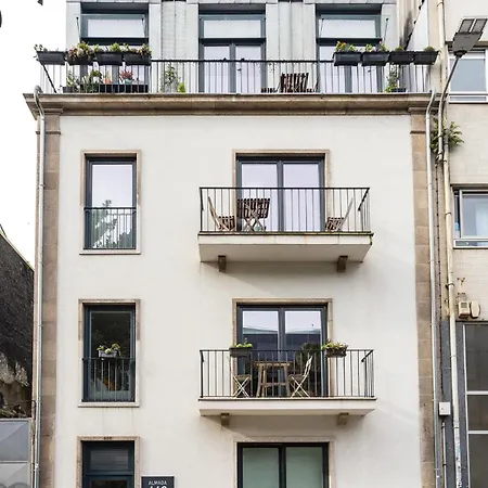Wood Premium Downtown Apartment By Da'Home-2