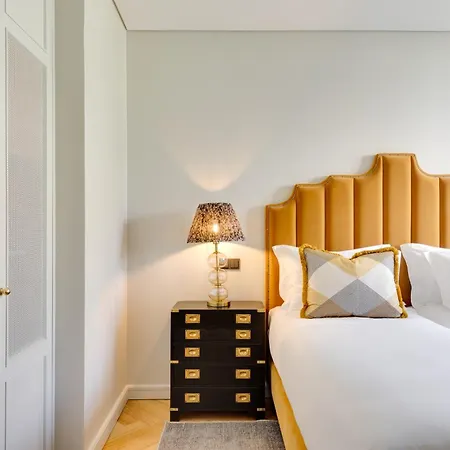 Portie Deluxe Suites By Da'Home-2