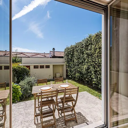 Guestready - City & Beach Garden Home-2