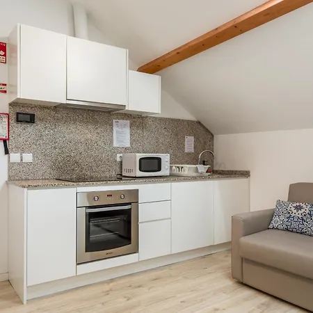 Bra.Com Apartments Oporto Campanha-3