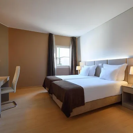 Tryp By Wyndham Porto Centro Hotel-2