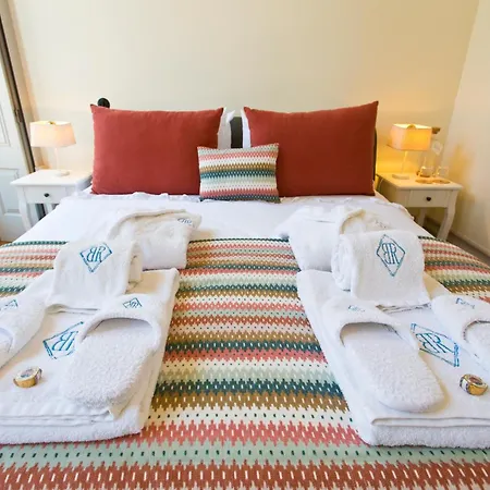 Boutique Rentals - Toledos One & Only Apt In Historical Center Of Porto-3