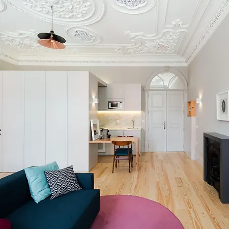 Baumhaus Serviced Living - Art & Design Apartments-3
