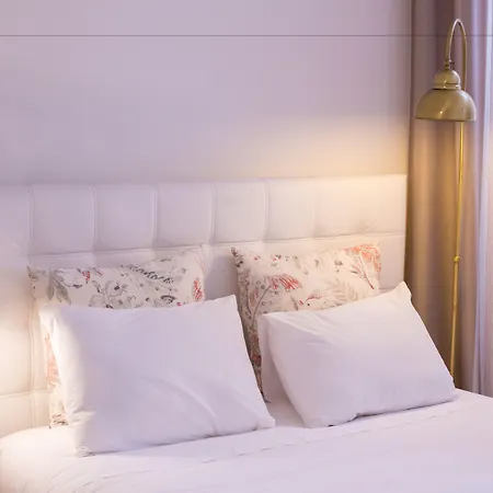 Almada Story Apartments By Porto City Hosts-3