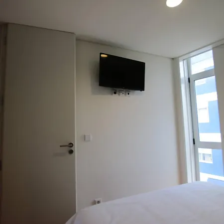 Oporto Guest Nataria Flats With Parking-3