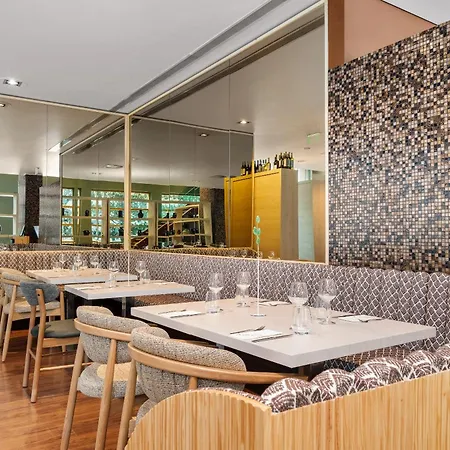 Axis Porto Business & Spa Hotel-3