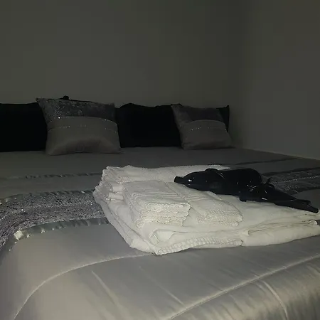 Jualis Guest House-3