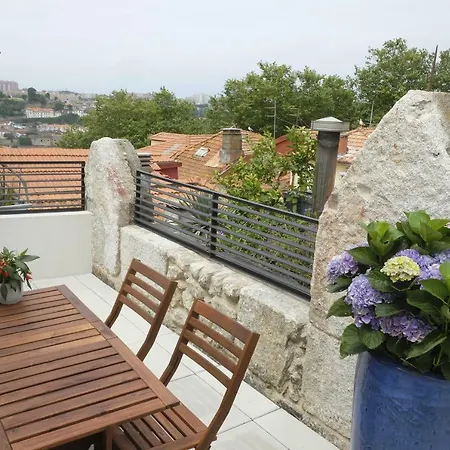Oporto Wall Apartments-2