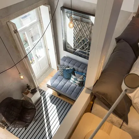 Gold & Grey Loft Almada-3