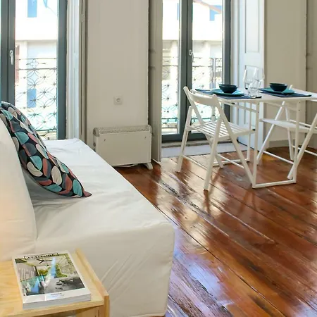 Bonjardim Flats - T1 Com Varanda-2