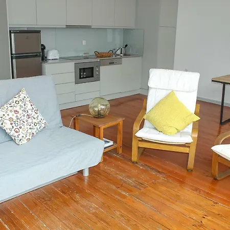 Bonjardim Flats - T2 Com Varanda-2