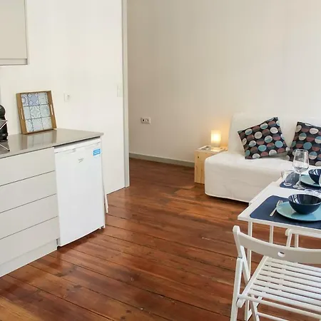 Bonjardim Flats - T1 Com Varanda-3