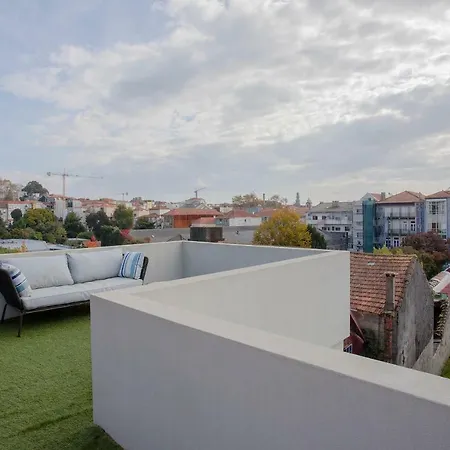 Liiiving In Porto | Historic & Sunny Terrace-3